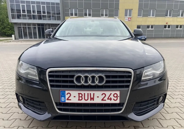 Audi A4 cena 34900 przebieg: 200000, rok produkcji 2008 z Sulejów małe 781